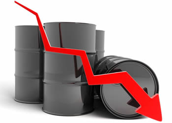 Petróleo cayó levemente tras toma de  beneficios y fortaleza del dólar